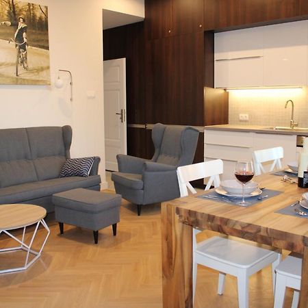 Dominican Square By Hashtag Apartments Cracovia Exterior foto