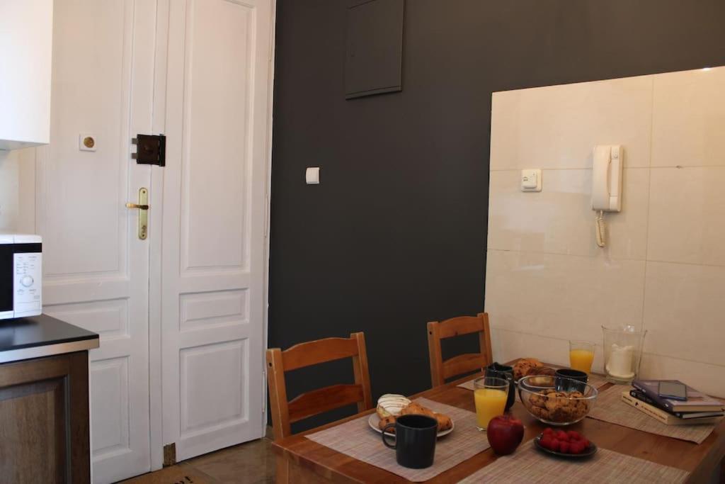 Dominican Square By Hashtag Apartments Cracovia Exterior foto